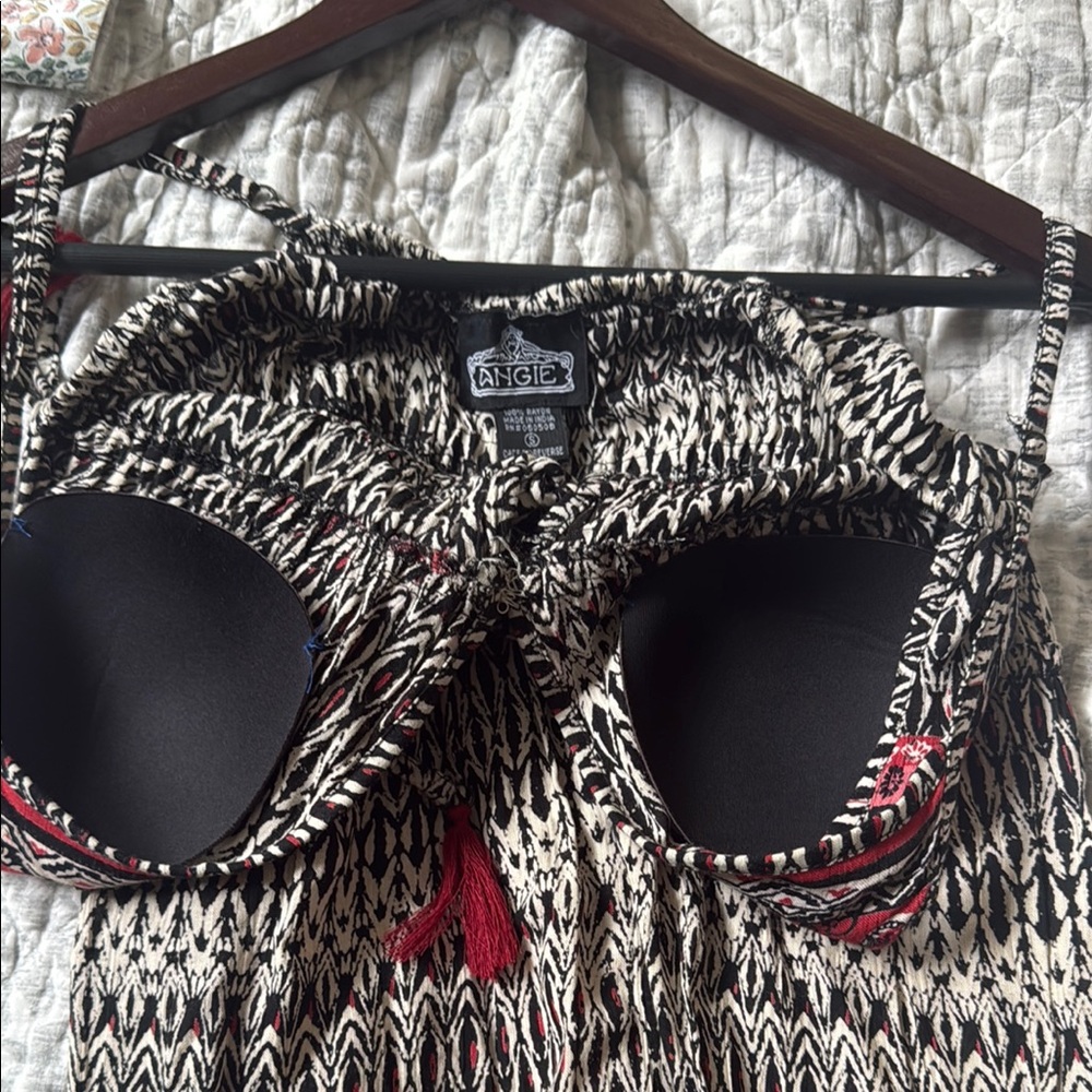 Bohemian Maxi Dress with Red Accents - Picture 4 of 11